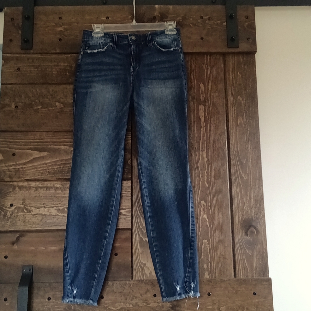 Kancan size 27 waist dark denim skinny stretch jeans